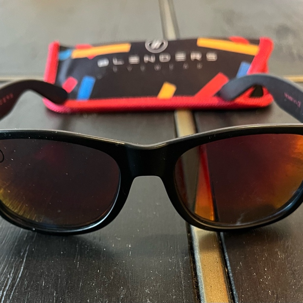 Black Men's Sunglasses with Red Mirrored Lenses - Unbranded